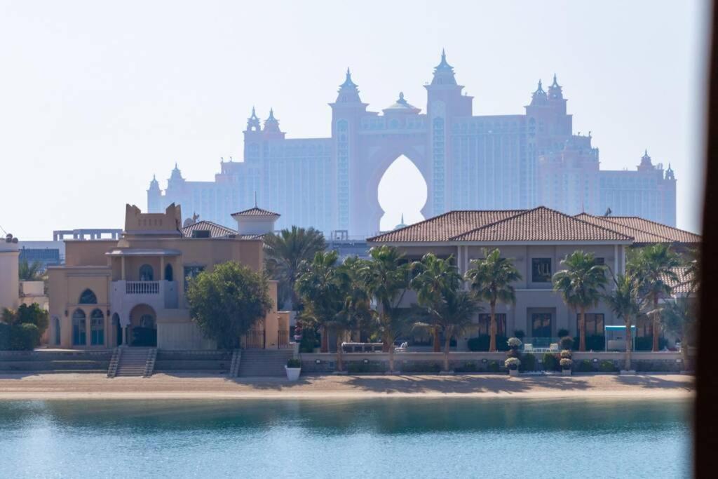 Apartment Quinta On Palm Jumeirah - 5 Bedroom + Kids *