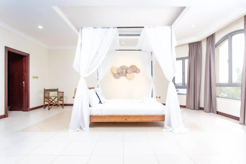 Quinta On Palm Jumeirah - 5 Bedroom + Kids Dubai