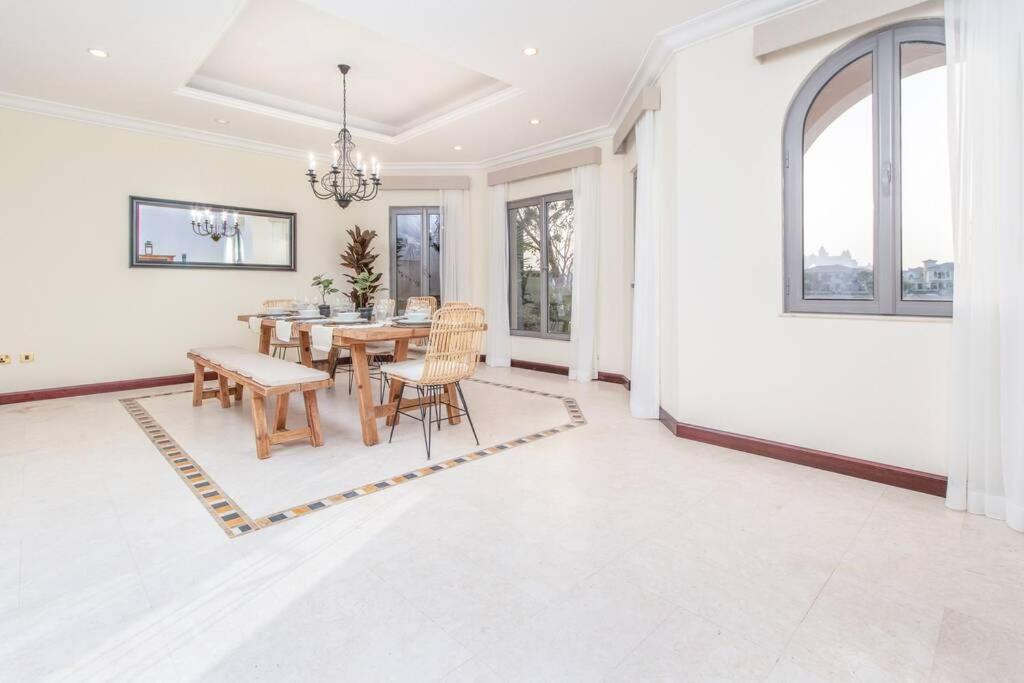 Apartment Quinta On Palm Jumeirah - 5 Bedroom + Kids *
