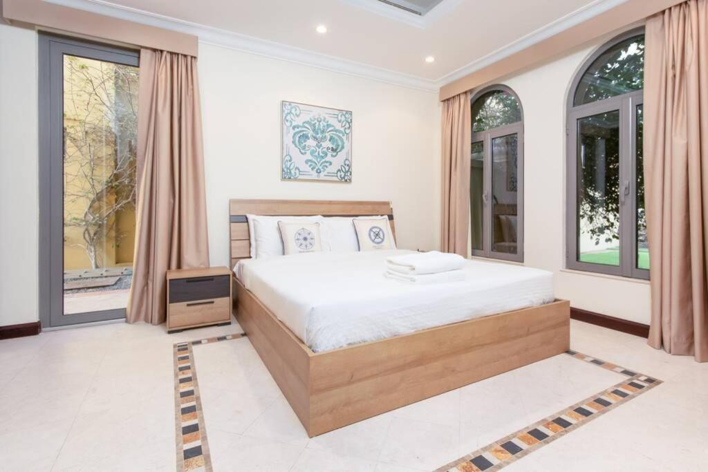 Apartment Quinta On Palm Jumeirah - 5 Bedroom + Kids *